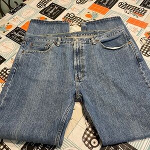 Levi jeans 505 no holes or distressing size  W40 L 34. Excellent/like new jeans